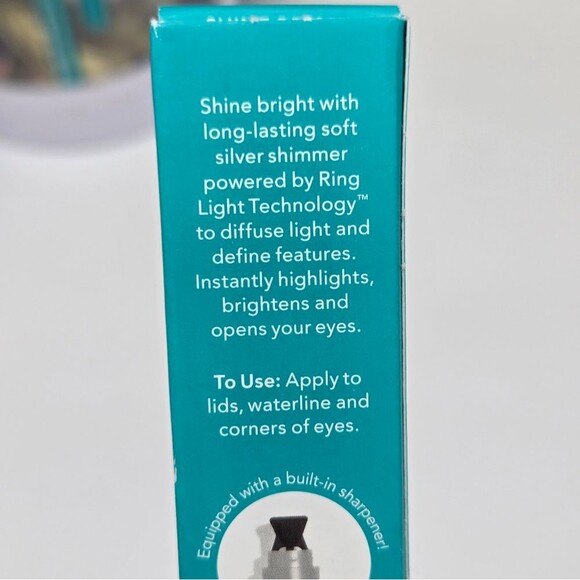 Thrive Causemetics Brilliant Eye Brightener Stick - Racquel Soft Silver Shimmer - Picture 9 of 13